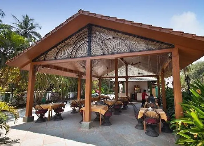 Sea Mist Beach Resort Candolim